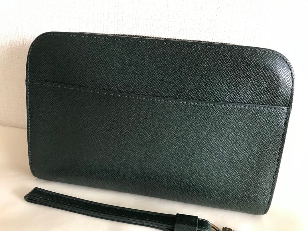 ルイヴィトン タイガ セカンドバッグ