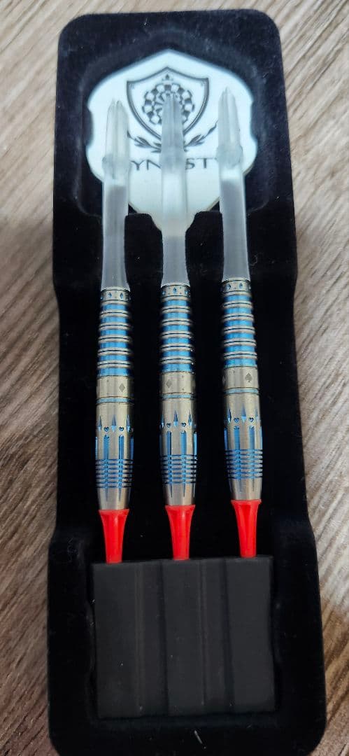 實近菜那選手(ななちゃら)DYNASTY QUADS ダーツセット 42mm