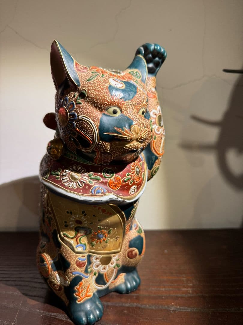 美術品 陶器製 九谷燒 招き猫　置物