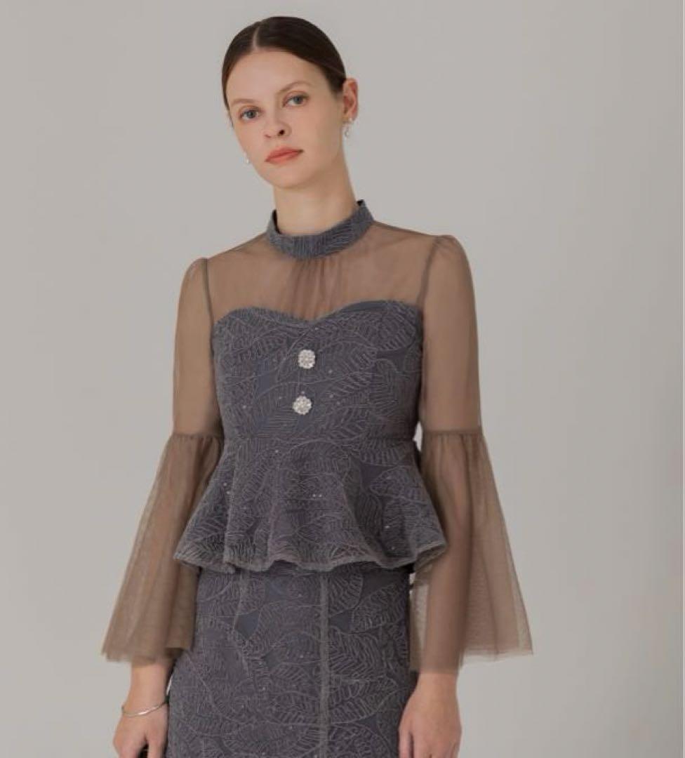 k*︎様 【leja】スパンコールビジューボタンセットアップワンピース グレー