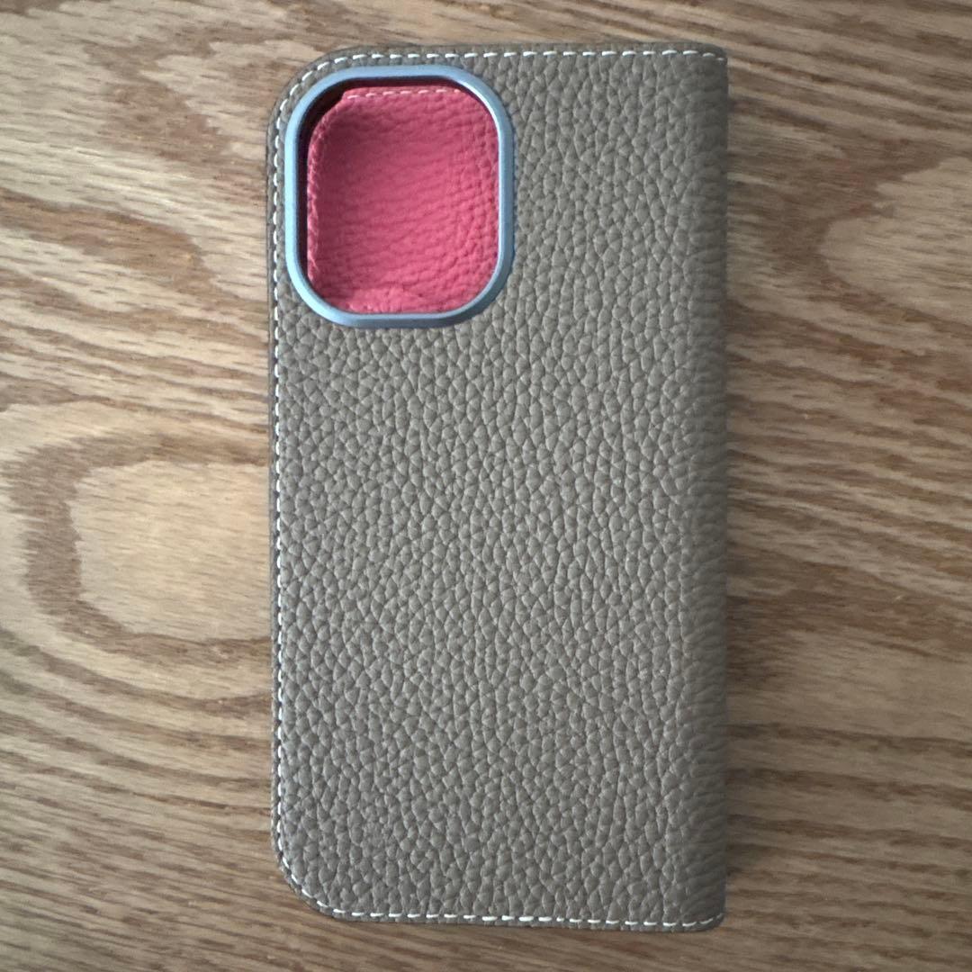 ポナペンチュラ　iPhone16ダイアリーケース　シュリンクレザー