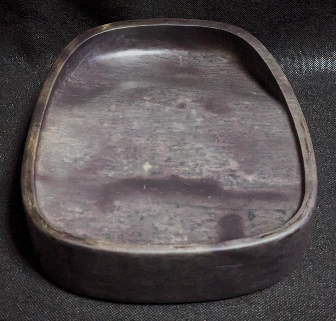 【端渓硯】◆蕉葉白・胭脂暈・雨滴青花・魚脳凍・金線の美石◆唐木天地蓋◆約十吋楕硯