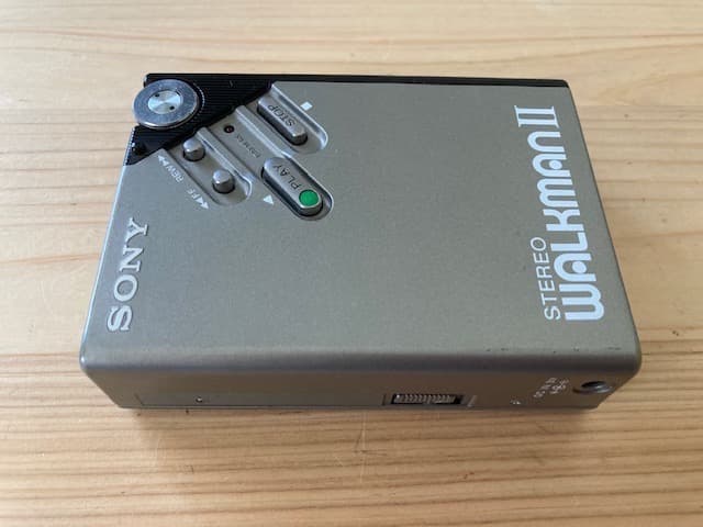 超美品箱入セット 高音質 整備済完全動作品 SONY WM-2 ヘッドホン付属品