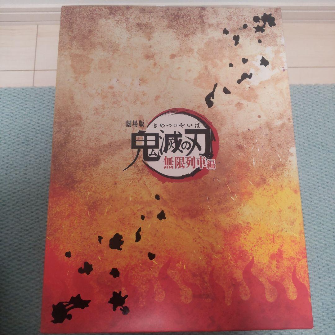 劇場版　鬼滅の刃　無限列車編　1/8スケールフィギア　煉獄杏寿郎