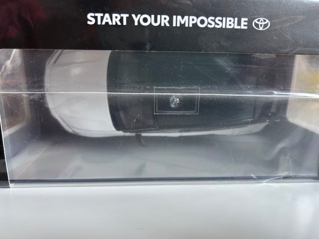 新品未開封　TOYOTA トヨタ 新型クラウンスポーツ 1/30 ミニカー非売品
