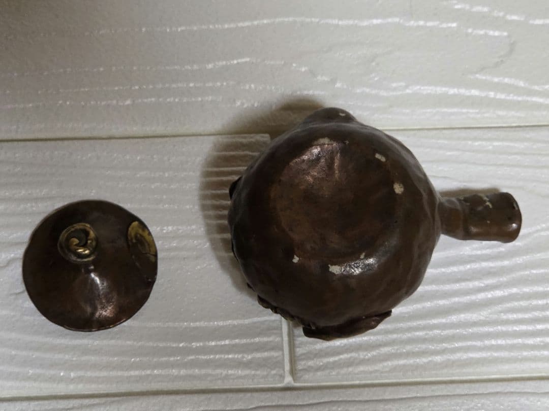 アンティーク 陶器製急須と茶碗 小型 ダークブラウン 金色装飾