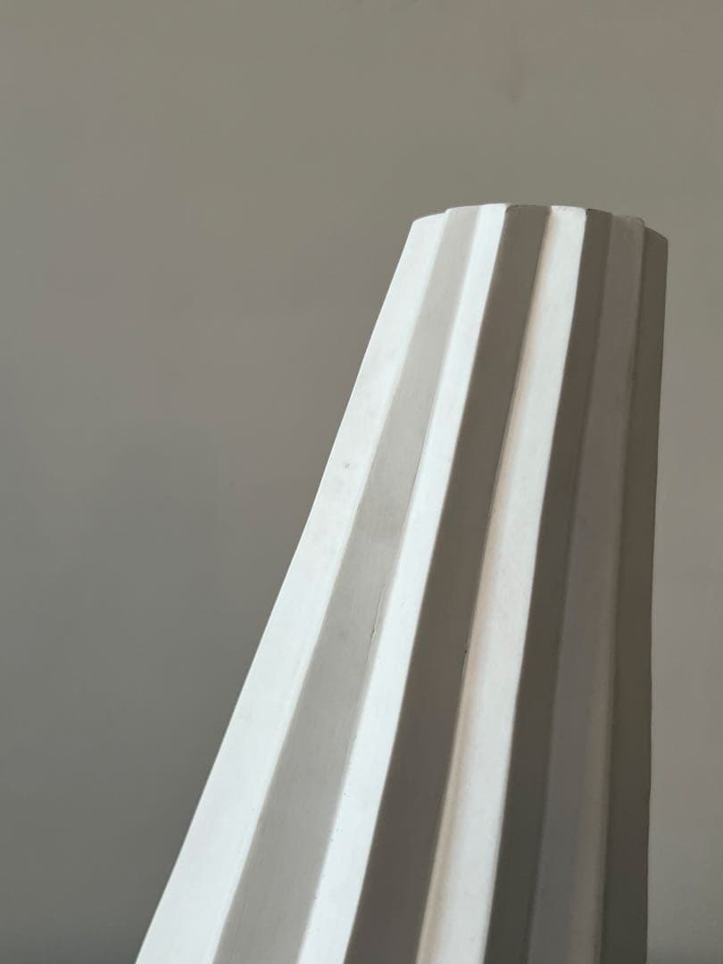 高橋奈己 『 白磁花入 』H.330 x W.170mm／花器オブジェ人気陶芸家
