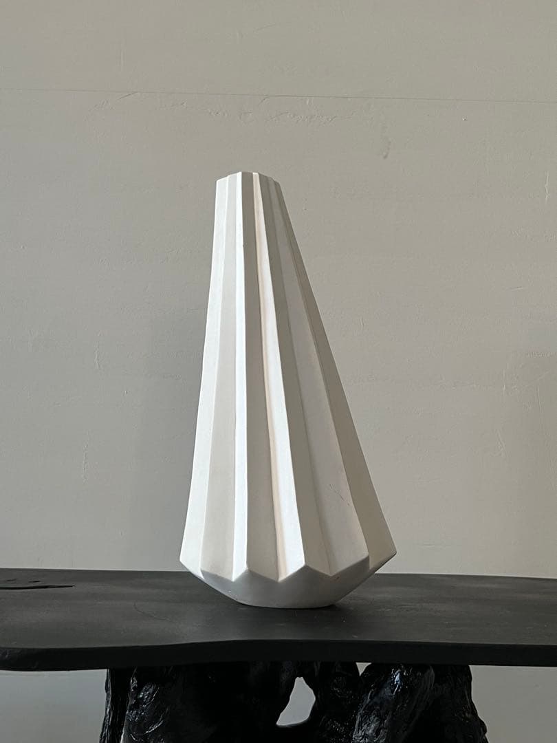 高橋奈己 『 白磁花入 』H.330 x W.170mm／花器オブジェ人気陶芸家