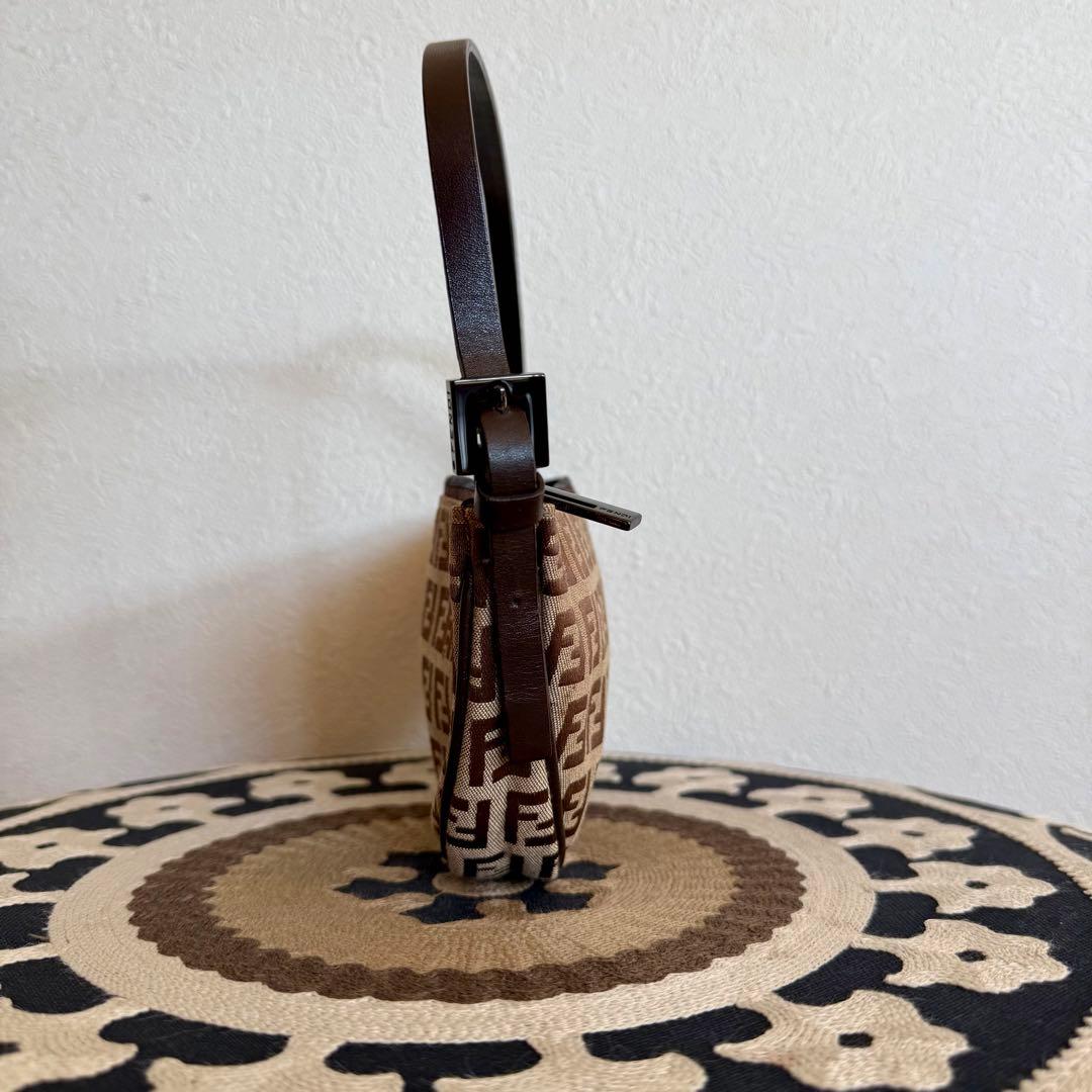 Fendi FFロゴショルダーバッグ ブラウン