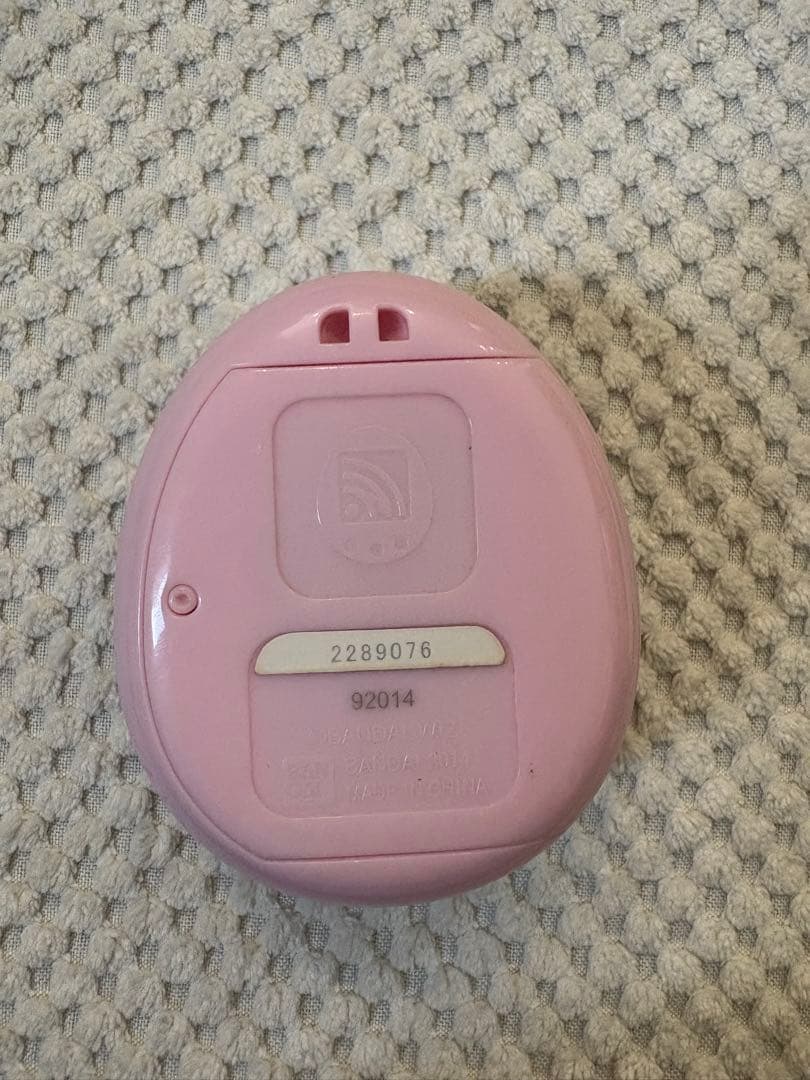 限定商品　レア　たまごっち4U Anniversary verロイヤルパープル