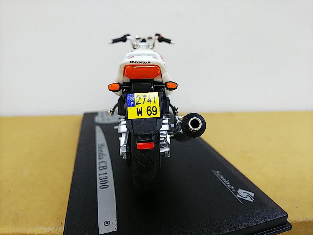 ソリド 1/18 Moto COLLECTOR ホンダ CB1300 大型バイク