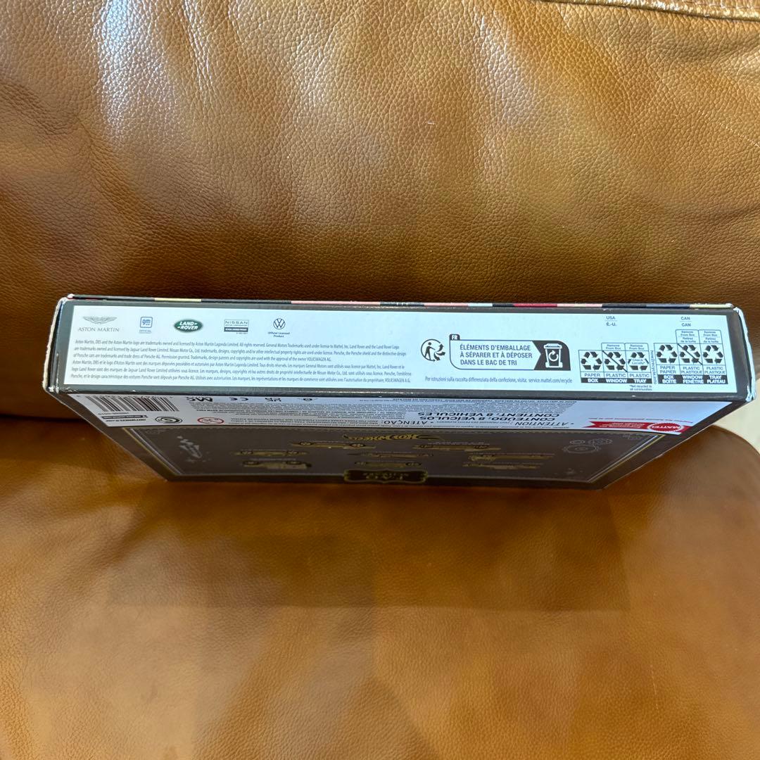 F.A.O. Schwarz Hot Wheels 8台セット