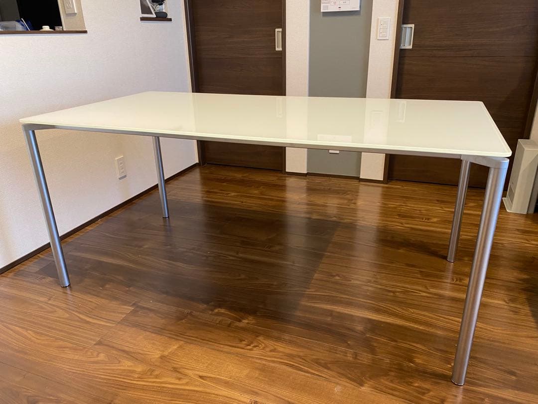 Fritz Hansen Plano ダイニング テーブル