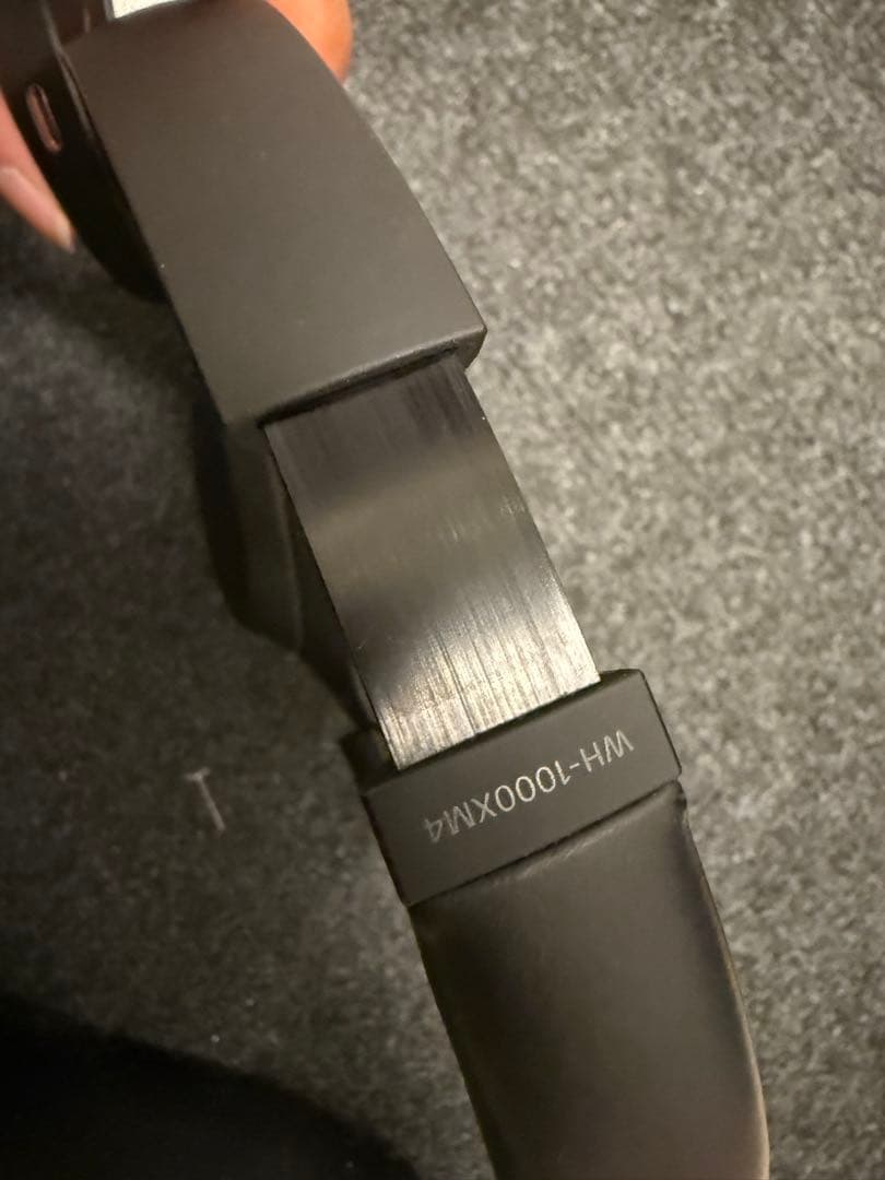 Sony WH-1000XM4 ブラック