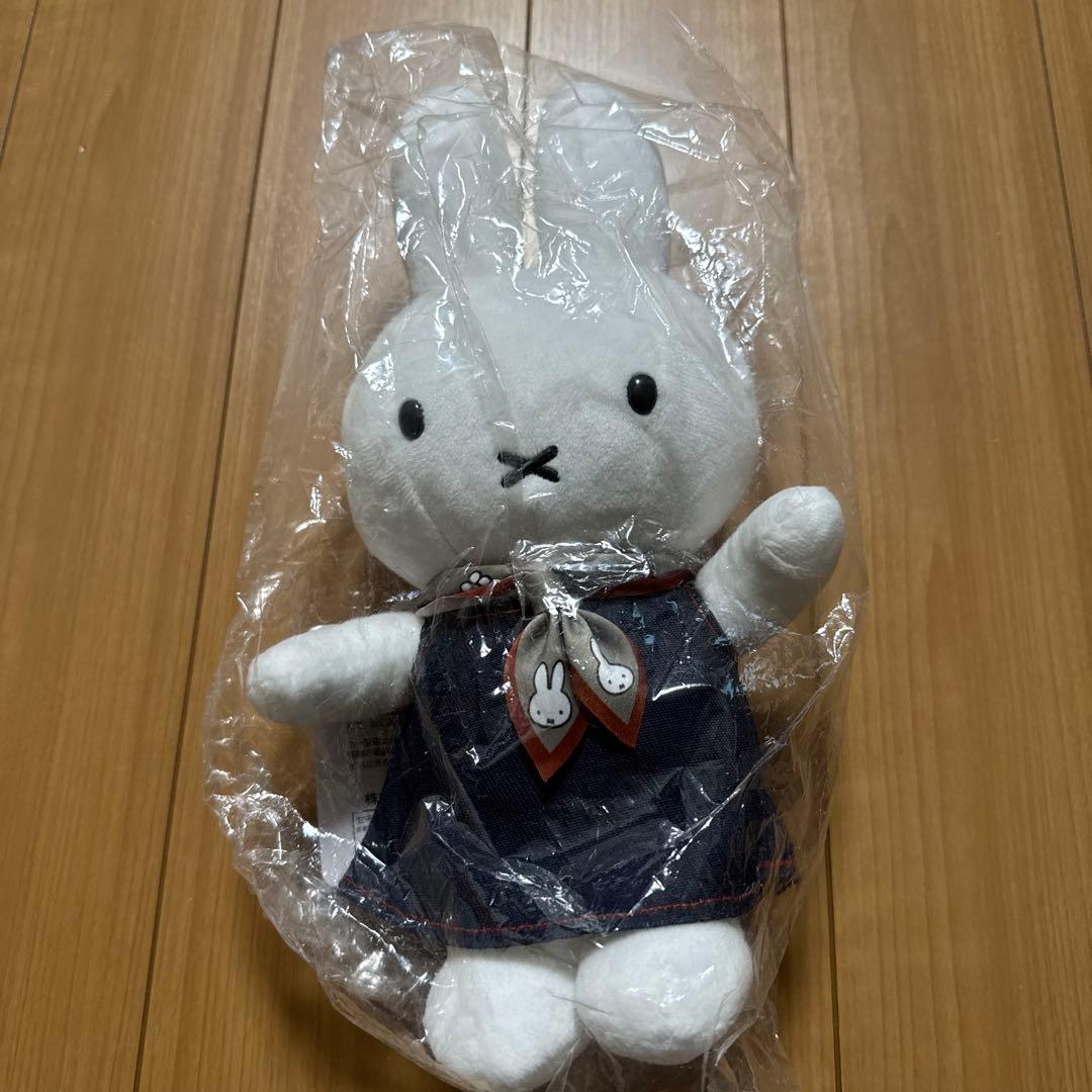 新品タグ付き☆ミッフィー 有楽町限定　ぬいぐるみ