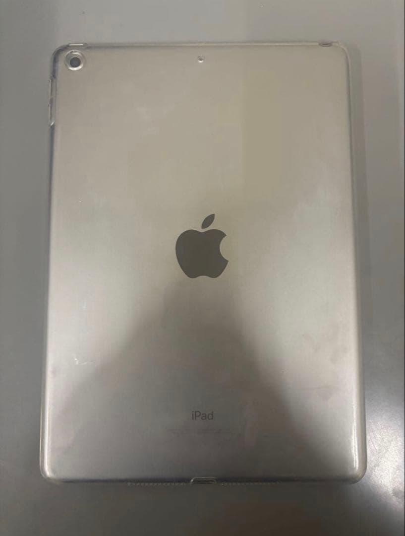 Apple iPad (第6世代) 32GB スペースグレー