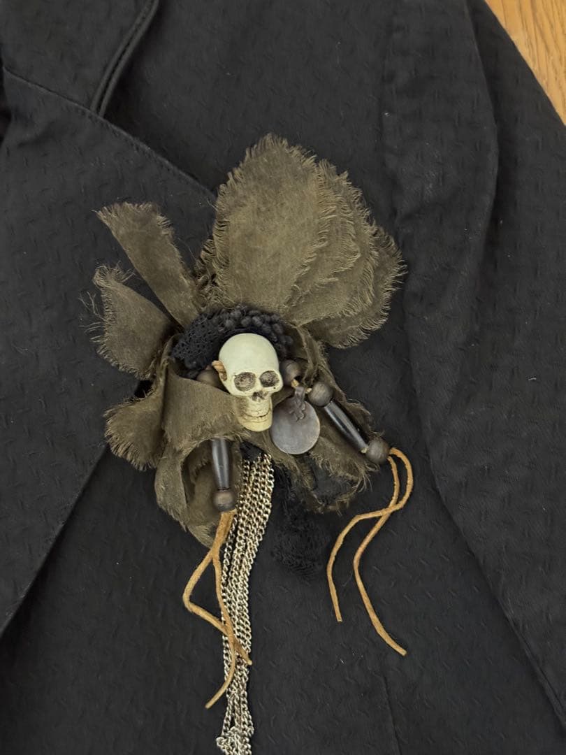 シェアースピリット スカルデザイン コサージュ