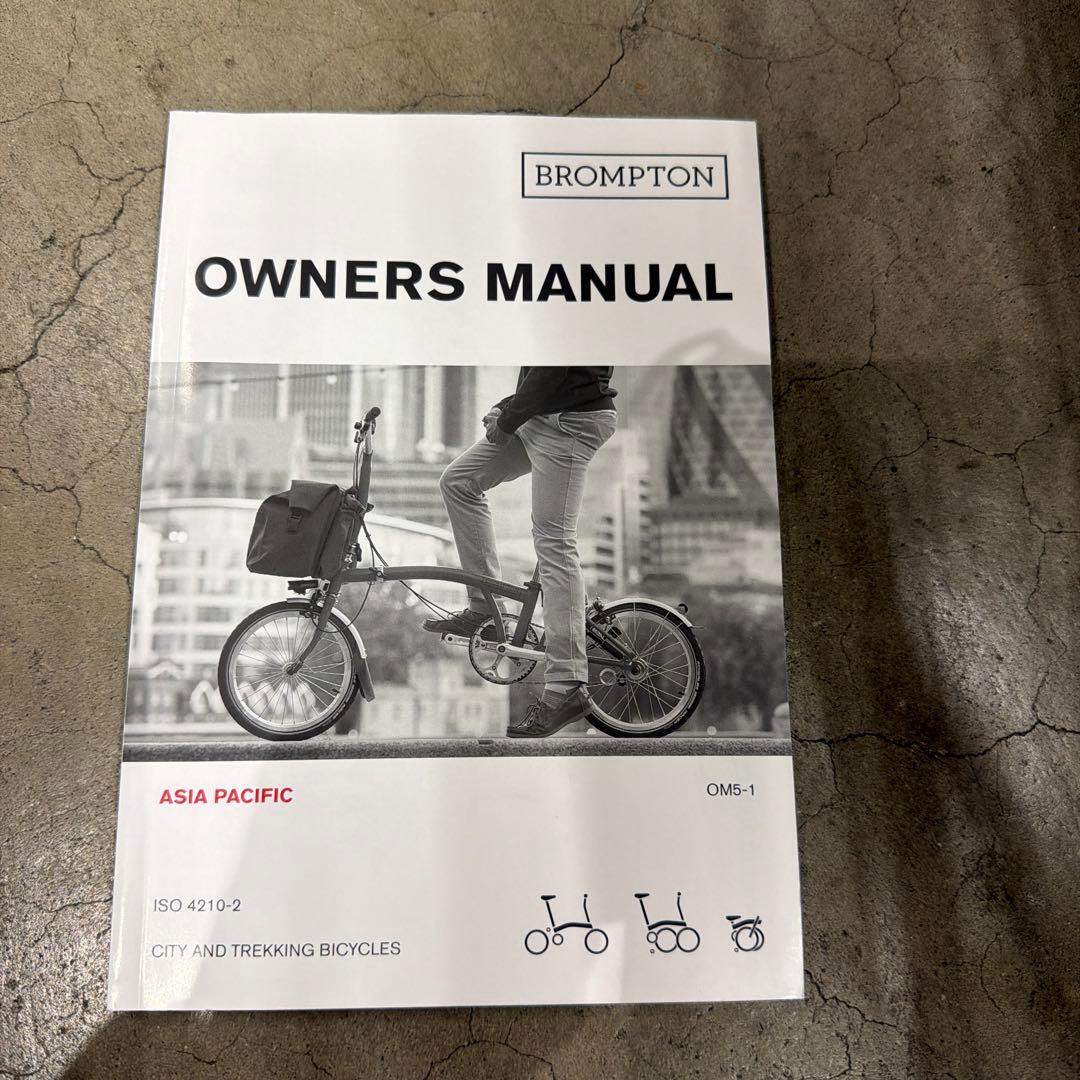 ブロンプトP line 4速ミッドナイトブラック クロモリ➕一部チタンフレーム