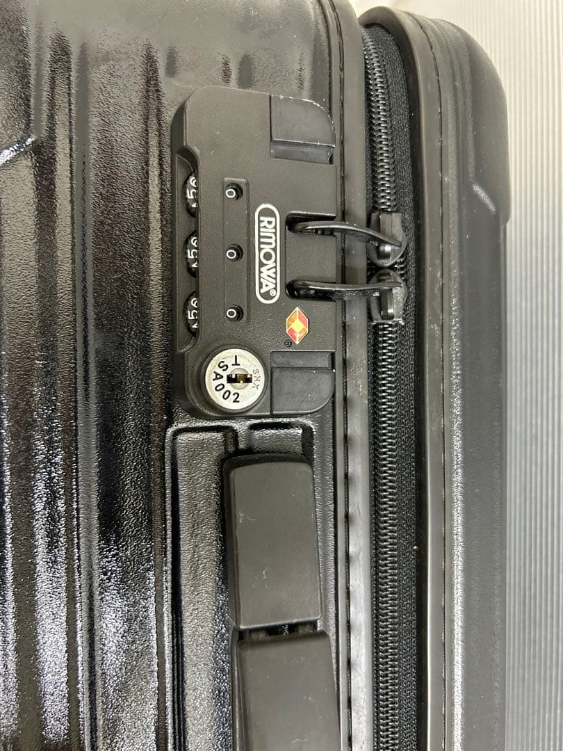 リモワ サルサ 35L 機内持ち込み 2輪 TSAロック マットブラック