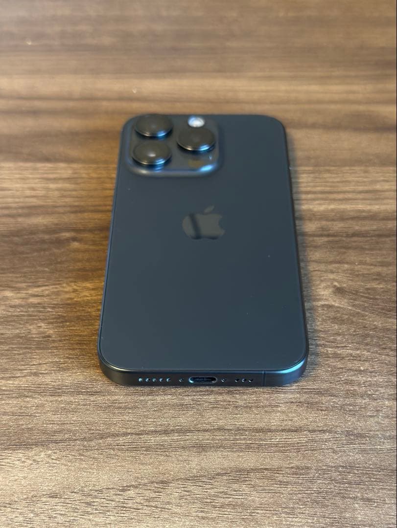 【最終値下げ】iPhone 15 Pro 256GB SIMフリー