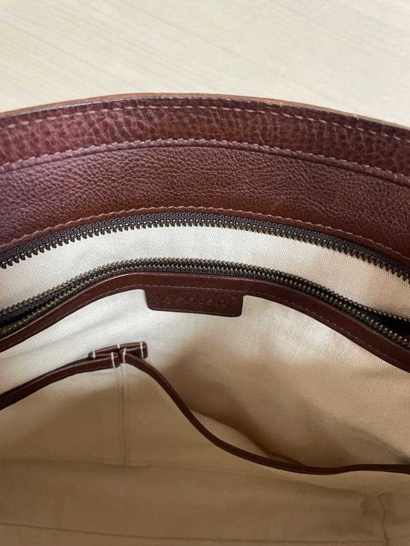 最終値下げ　genten Mattone レザー ショルダーバッグ