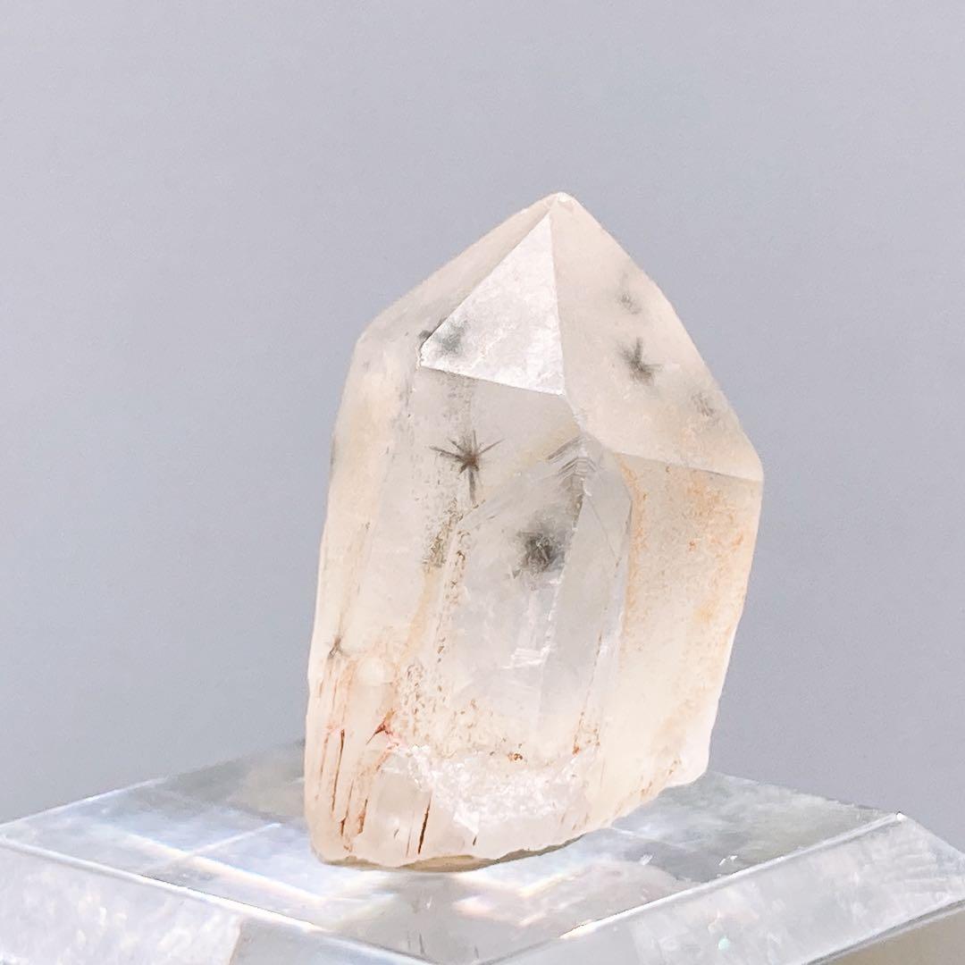 1*E様 ホーランダイトインクォーツ　星入り水晶　クォーツ　原石　鉱物標本　天然