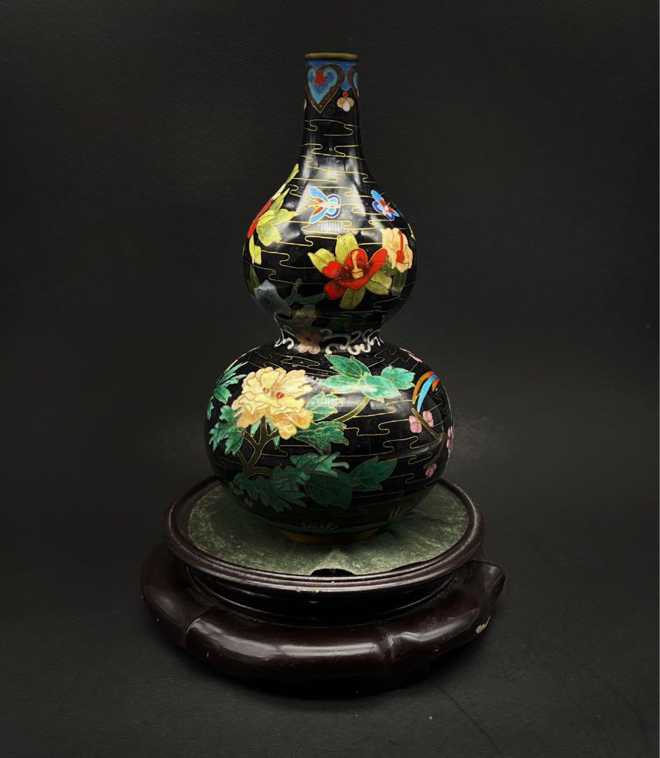 中國美術 古玩 景泰蓝 七宝焼　黒地花鳥蝶々紋様瓢箪　花器 京法造