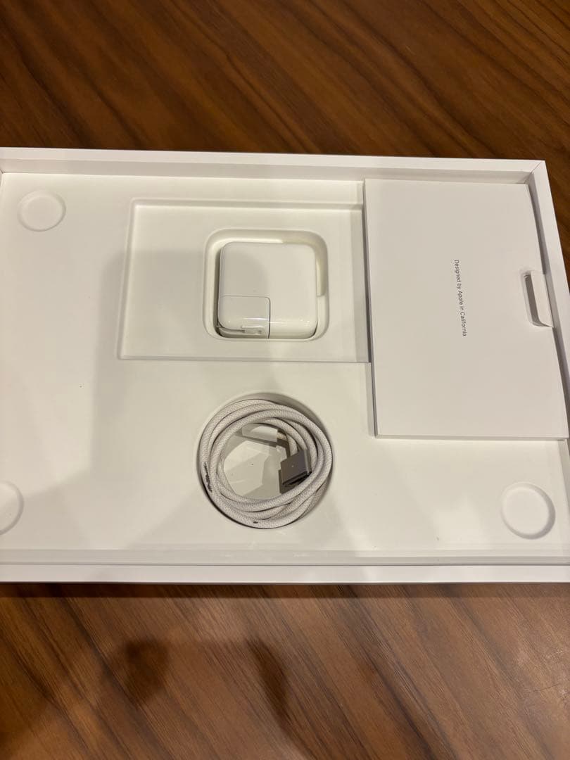 MacBook Air M2チップ 13.6インチ