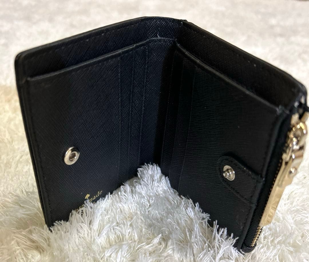 未使用　ケイトスペード　kate spade 二つ折財布　ウォレット　黒