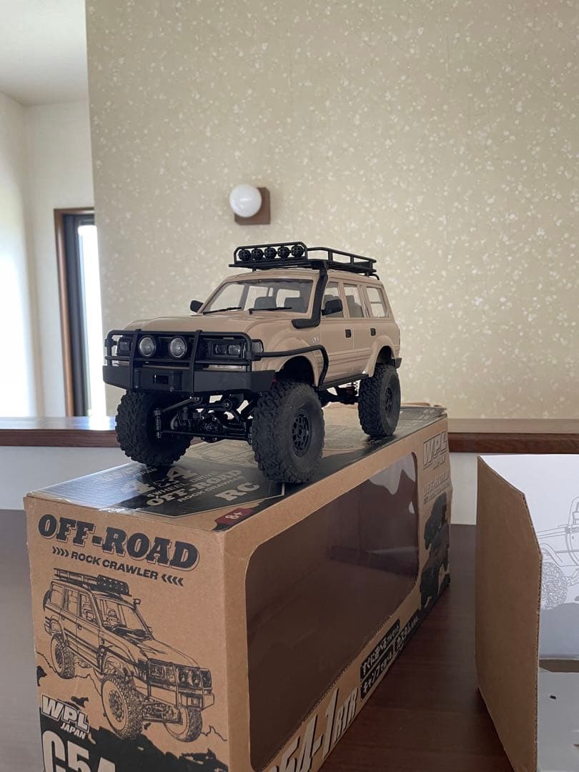WPL C54-1 オフロードラジコンカー　ランクル70