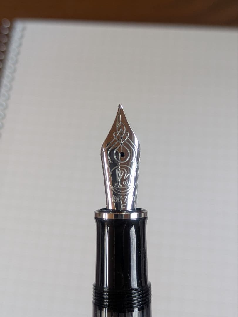 ペリカン スーベレーン M805 ブラックストライプ