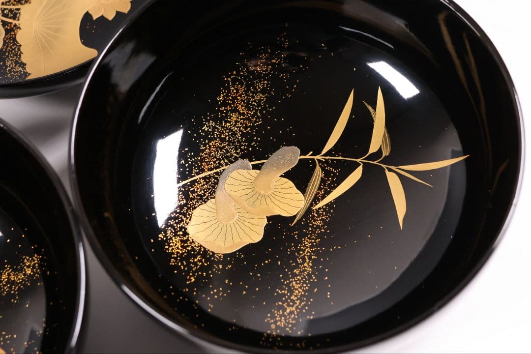 【CM411】天然木漆塗 加賀蒔絵 蓮と野菜金蒔絵 黒煮物椀 二客 漆器 昭和期