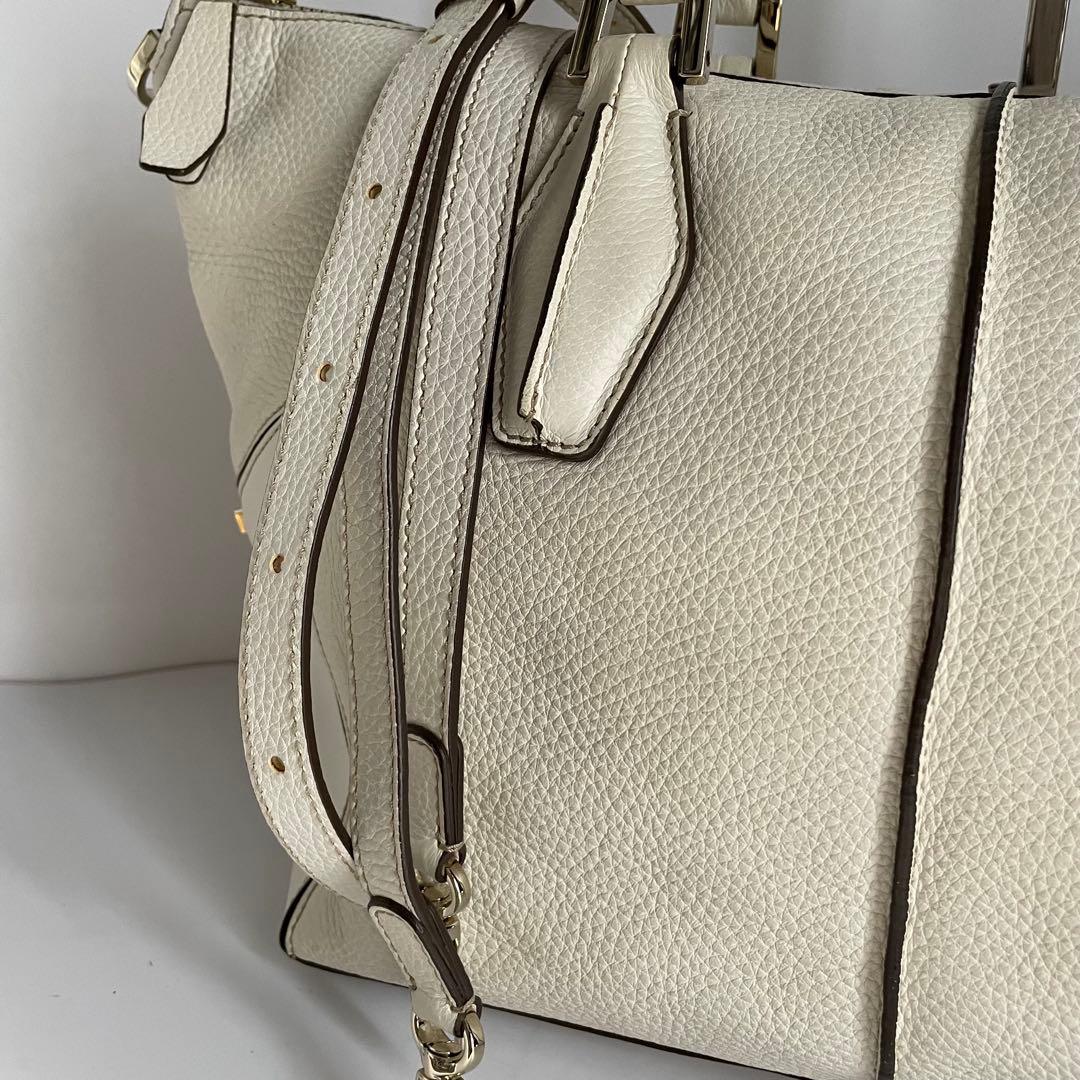 ✨未使用級✨　TOD’s dキューブ　バッグ　ショルダー　　レザー