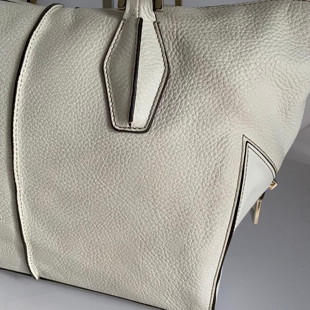 ✨未使用級✨　TOD’s dキューブ　バッグ　ショルダー　　レザー