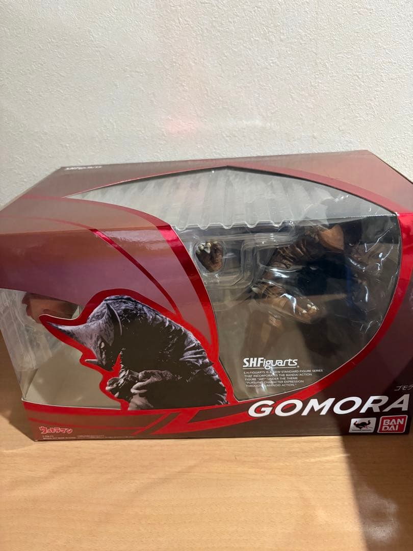 バンダイ S.H.Figuarts ウルトラマン ゴモラ 5830251223