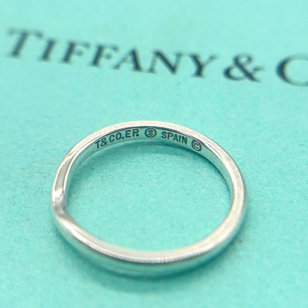 ティファニー　カーブド　バンド　リング　11号　シルバー