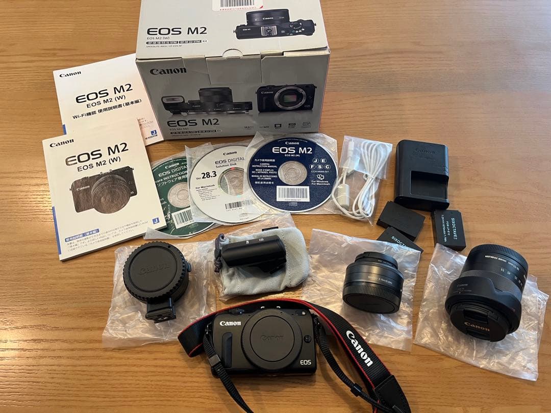 【美品】EOS M2 ダブルズームキット　EF-Mレンズ付　付属品全てあり