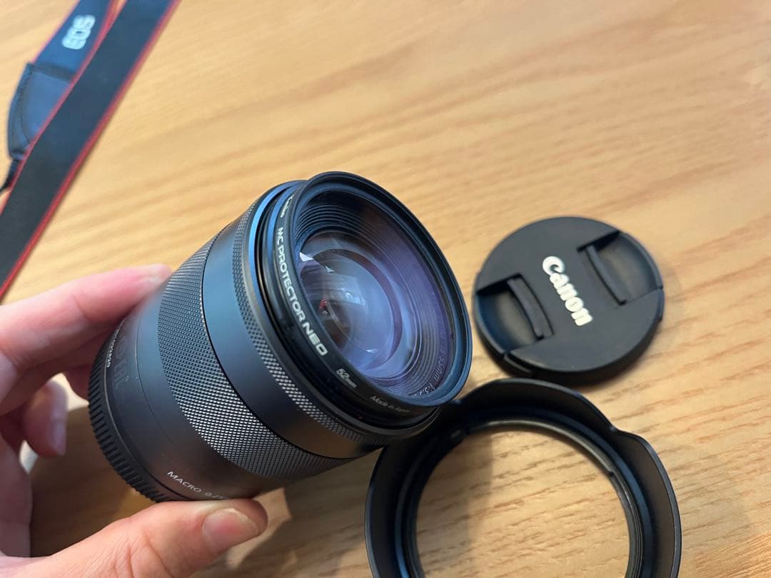 【美品】EOS M2 ダブルズームキット　EF-Mレンズ付　付属品全てあり