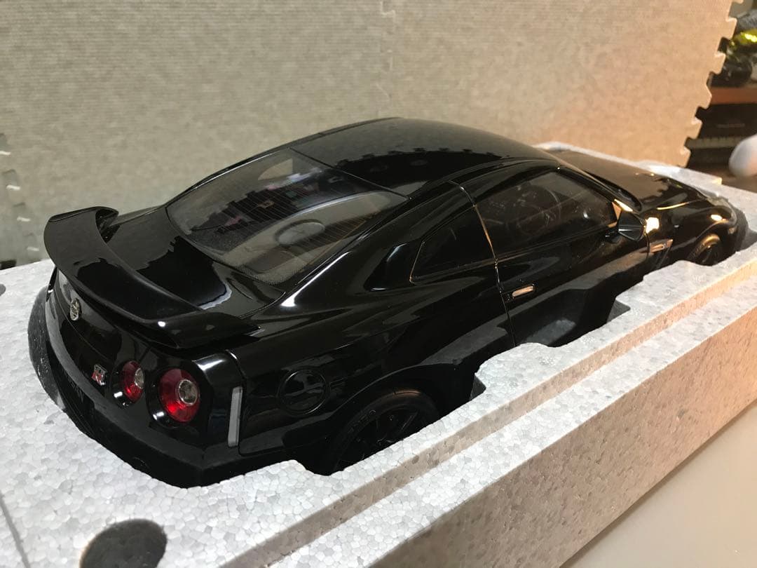 オートアート 1/12 スカイライン GT-R R-35 ブラック ラスト1台！