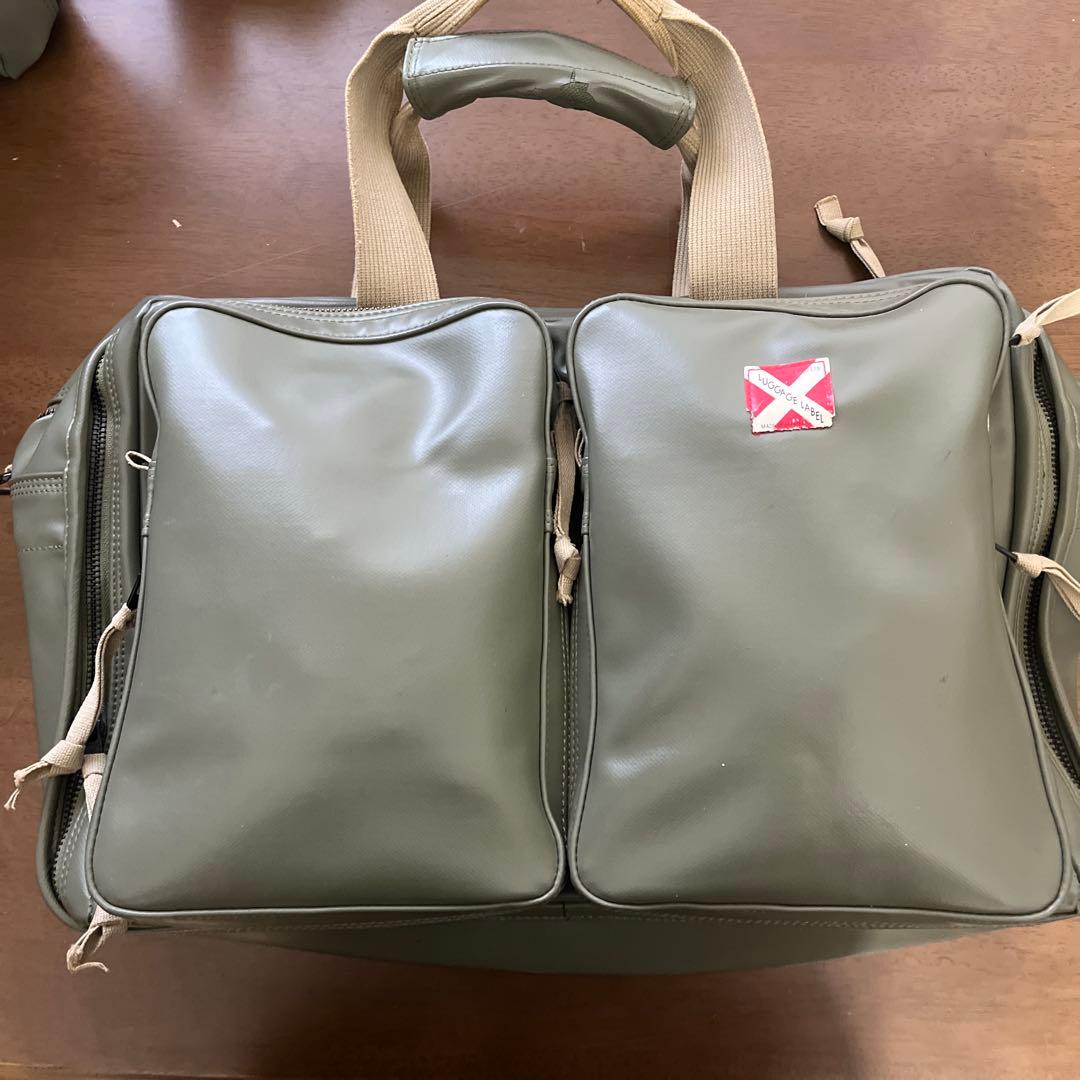 ラゲージレーベルビジネスバッグとショルダーバッグ