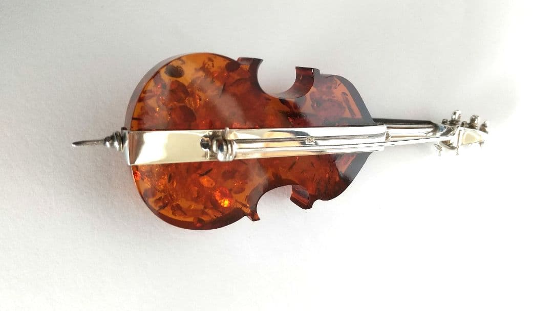 琥珀 シルバーブロ―チ (チェロ)