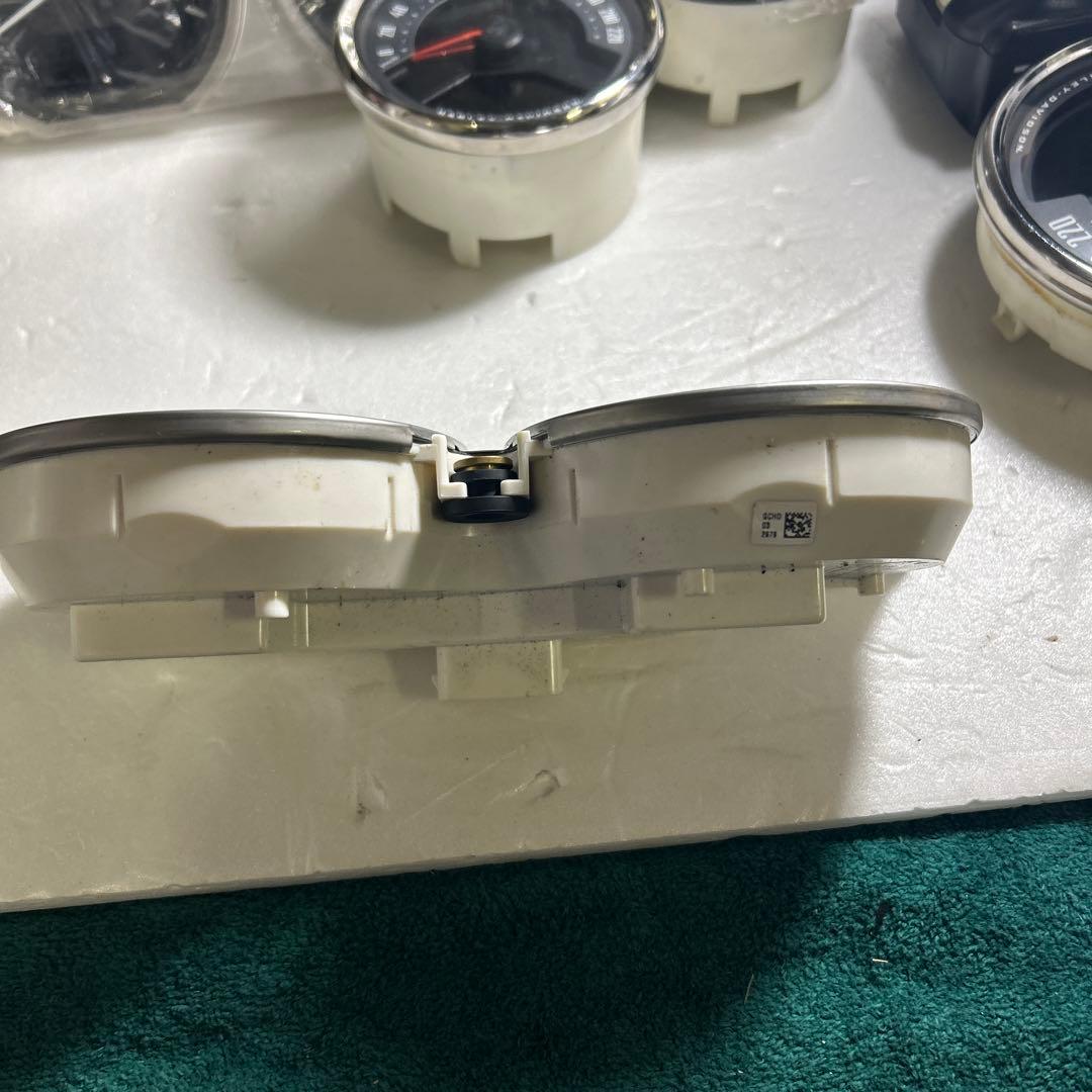 Q*様 HD ツーリングモデルスピードメーター撤去品