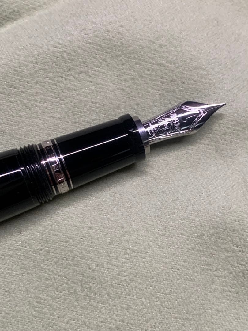 未使用品　モンブラン　ボエム　万年筆　サファイア　EF レア