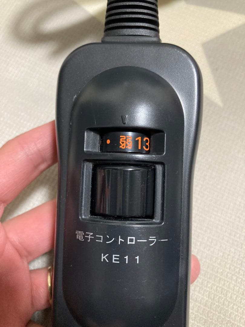 電気式の火鉢　火鉢