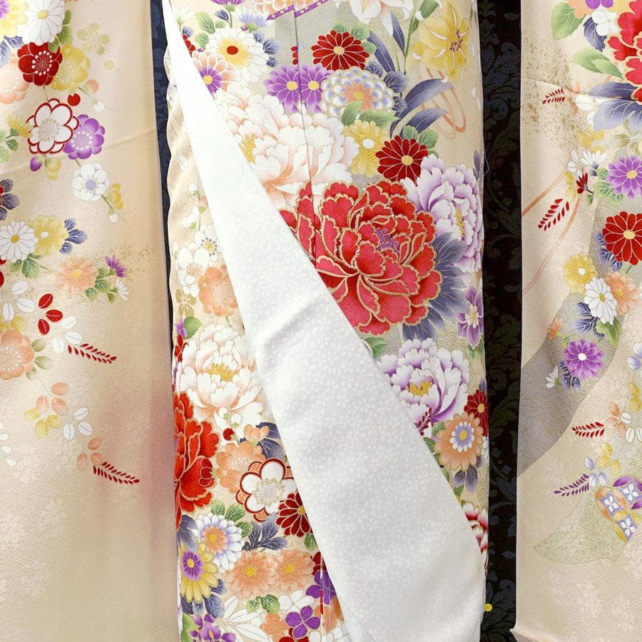 振袖セット オーダー仕立て 鳥の子色 ベージュ　牡丹　古典　成人式