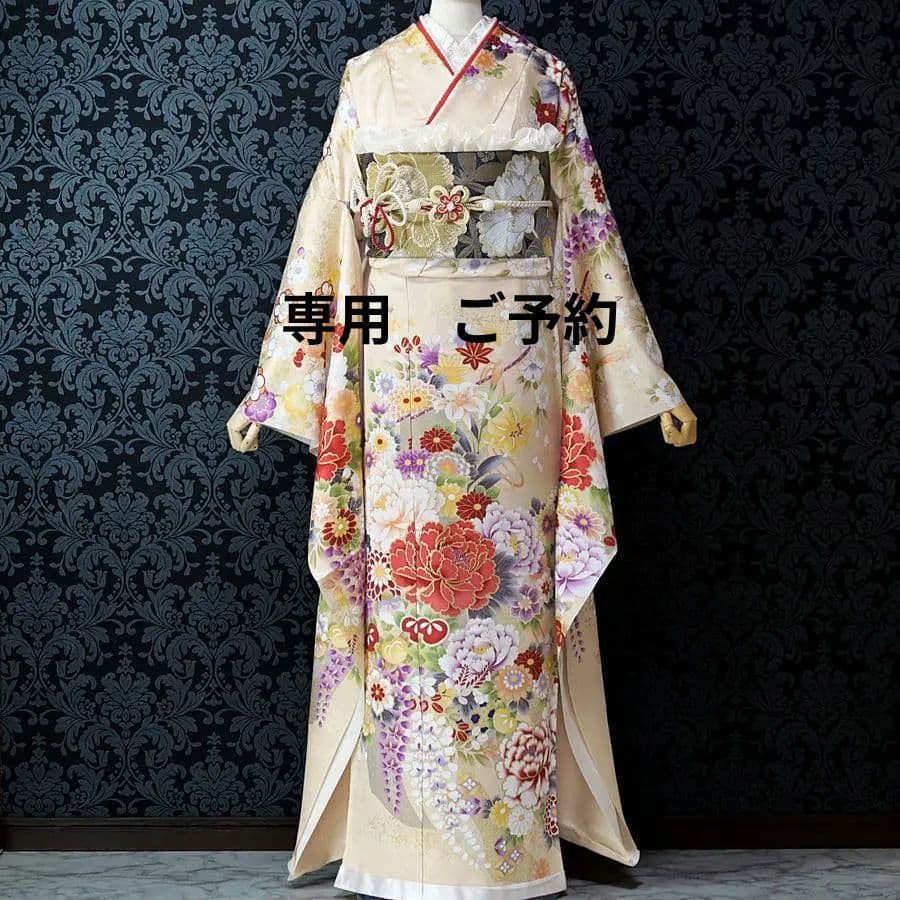 振袖セット オーダー仕立て 鳥の子色 ベージュ　牡丹　古典　成人式