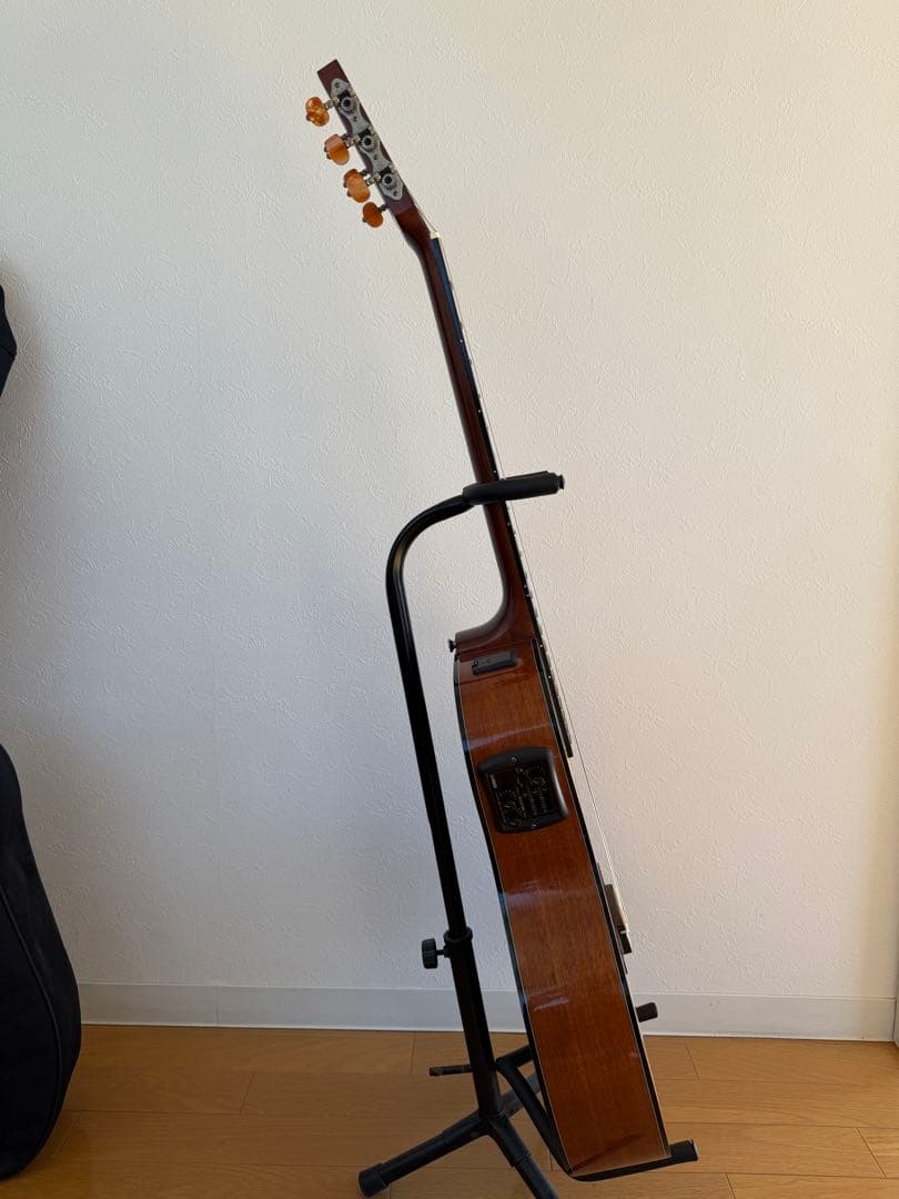 美品 YAMAHA NTX700 classical guitar