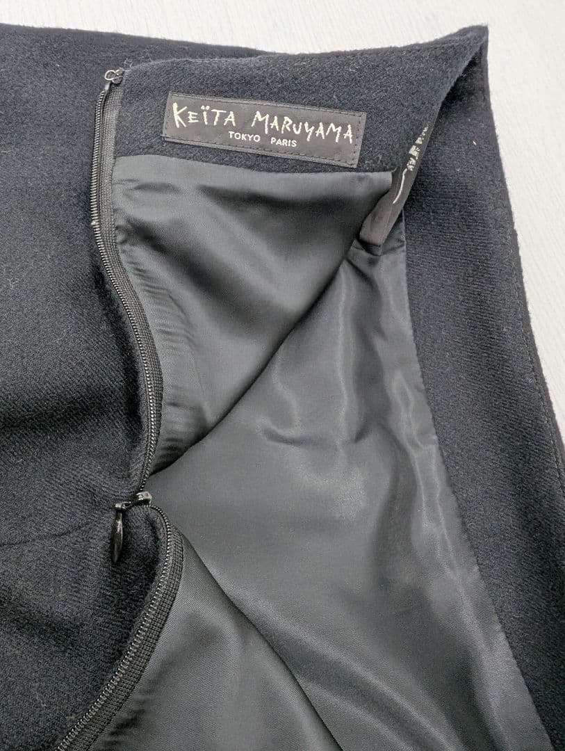 ケイタ・マルヤマ TOKYO PARIS 黒ウール 花柄レース 膝丈 スカート