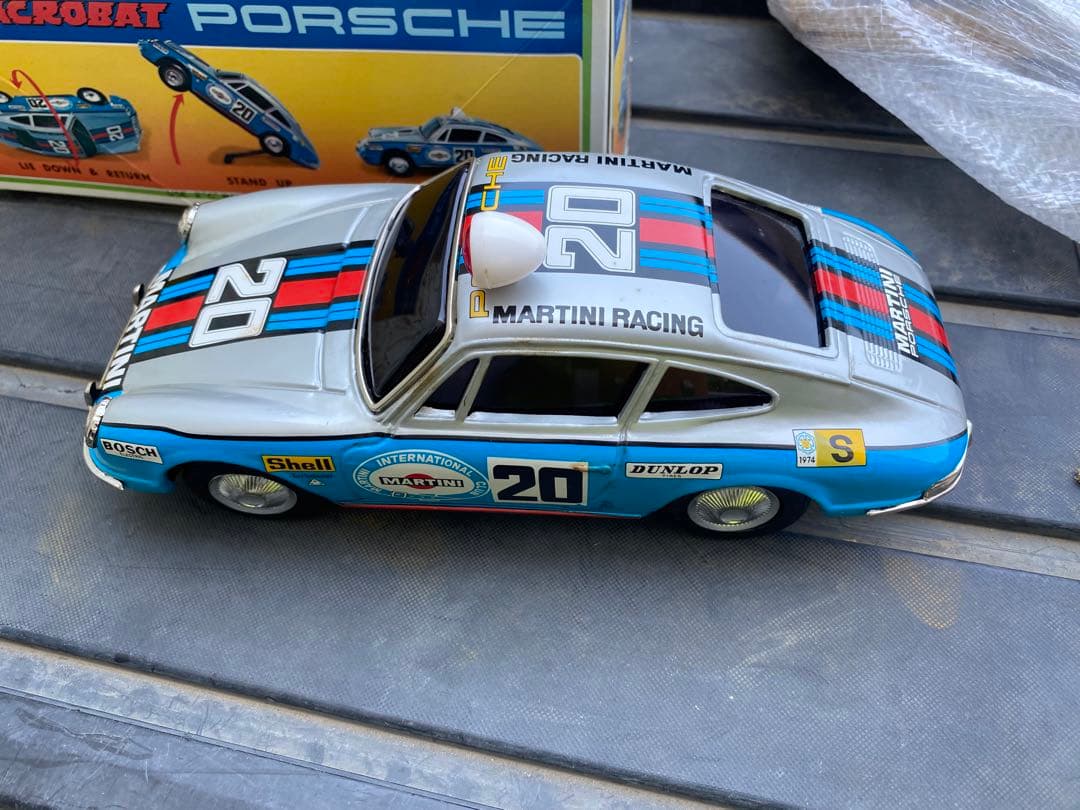 1/16スケール ポルシェ911マティーニレーシング仕様 ブリキ模型