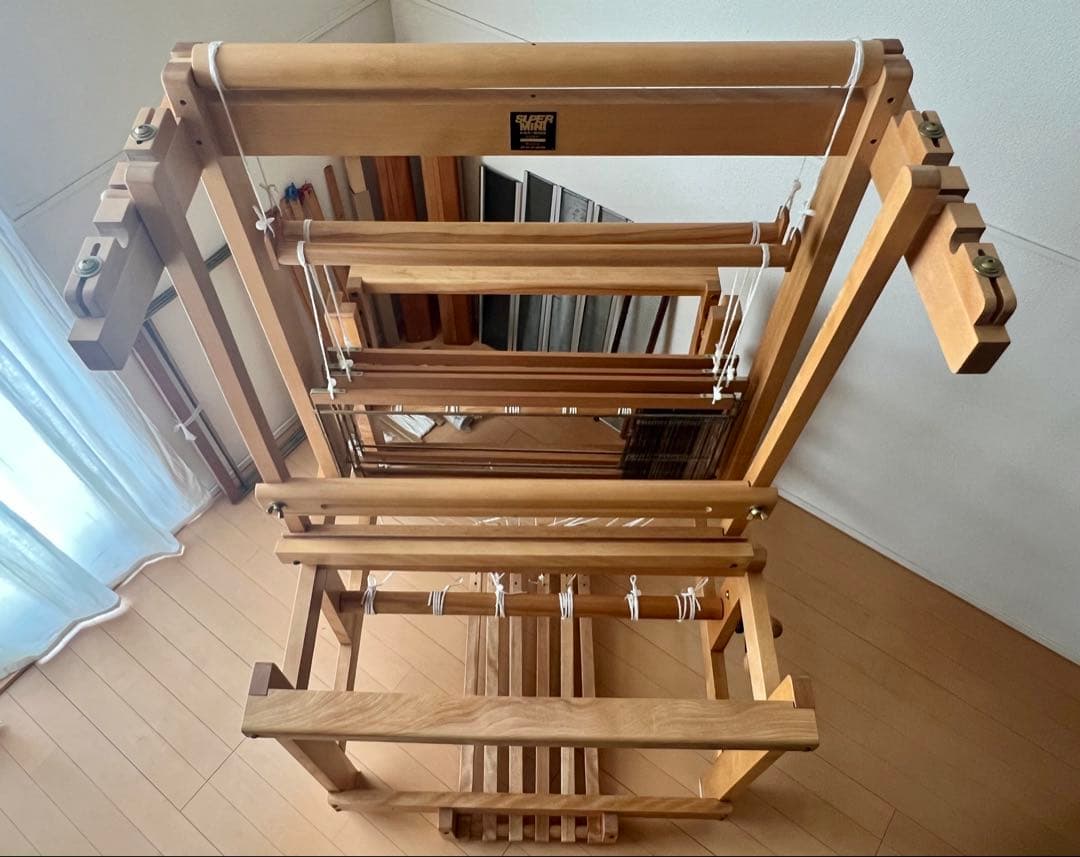 東京手織機 KM-650ろくろ式（旧型）4枚綜絖6本踏み木/筬・綜絖枠付き/中古